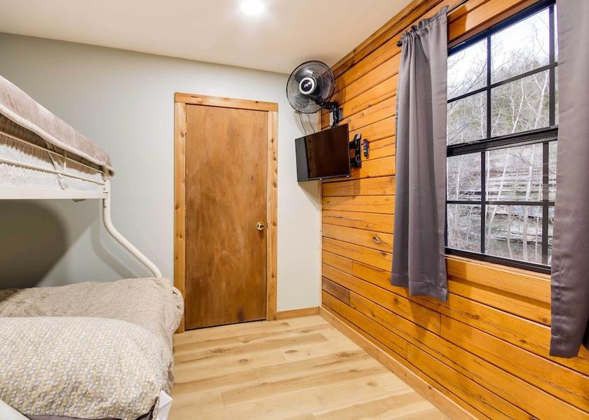 Louisiana Pineville Interior Entrance