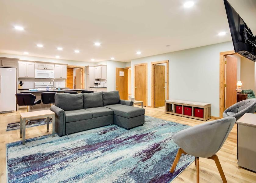 Louisiana Pineville Interior Entrance