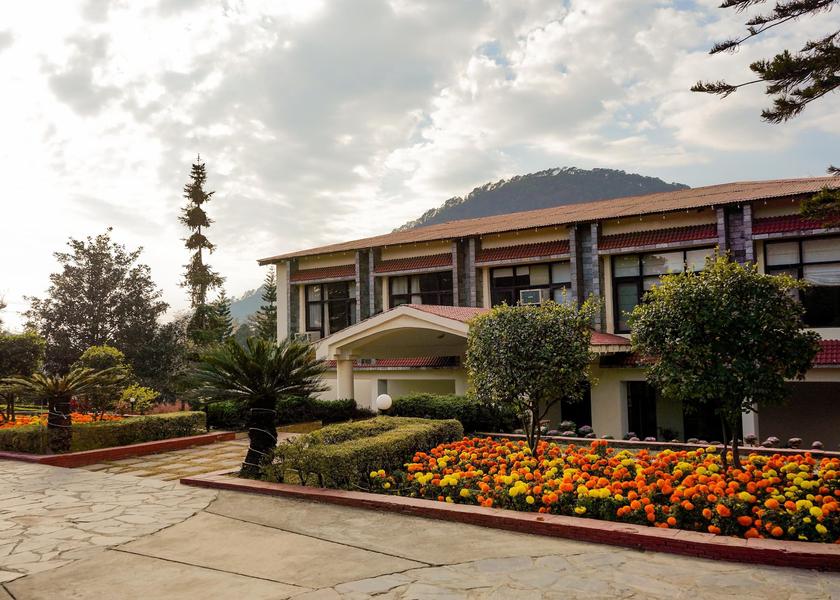 Uttarakhand Bhimtal Hotel Exterior