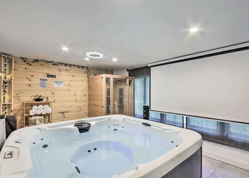 Vermont Waterbury Interior Entrance