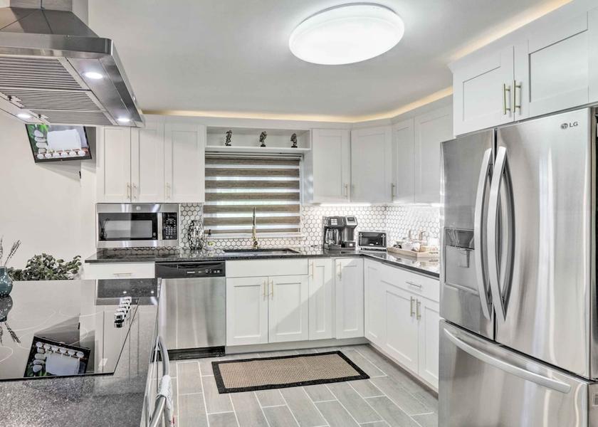 Vermont Waterbury Interior Entrance