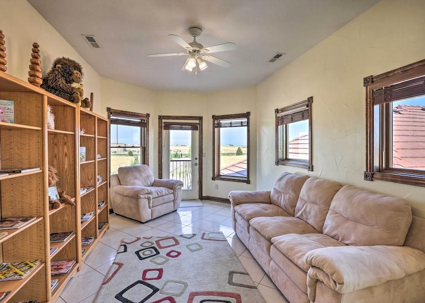 Massachusetts Hudson Interior Entrance