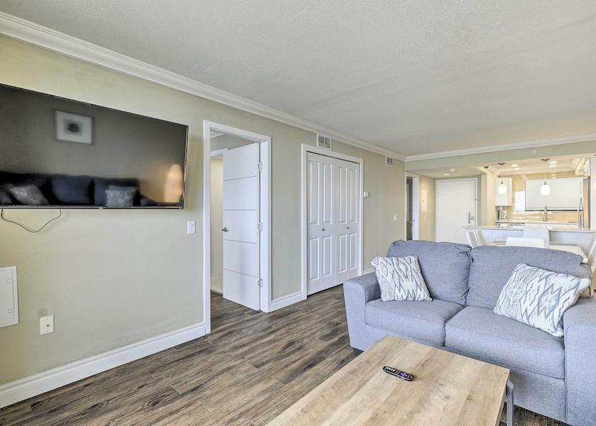 Massachusetts Hudson Interior Entrance