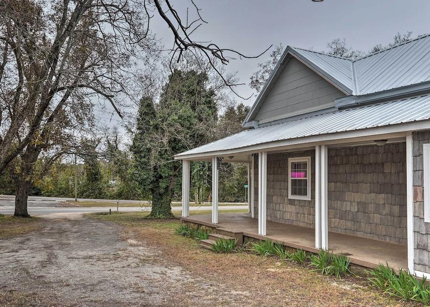 South Carolina Anderson Interior Entrance