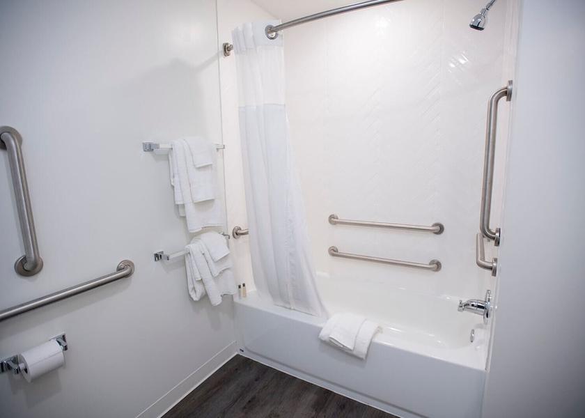 Indiana Greenfield Bathroom