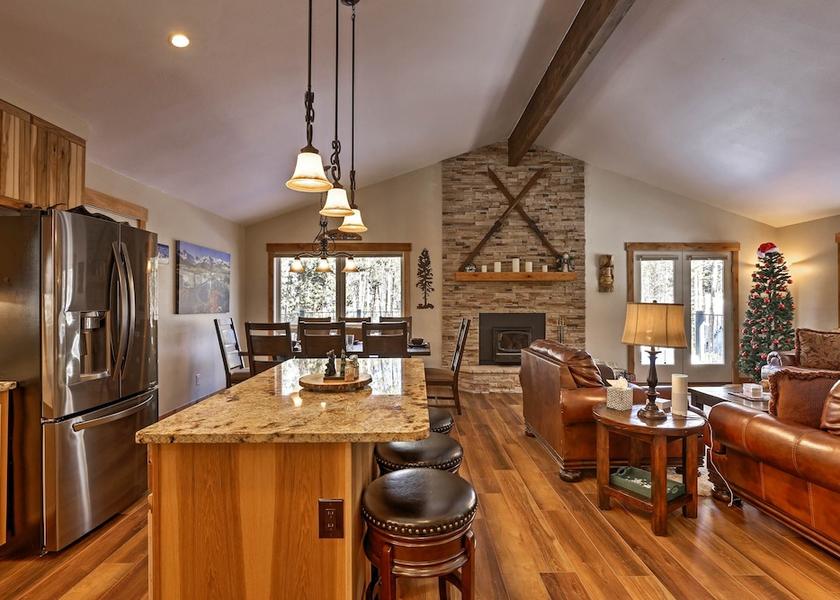 South Dakota Keystone Interior Entrance