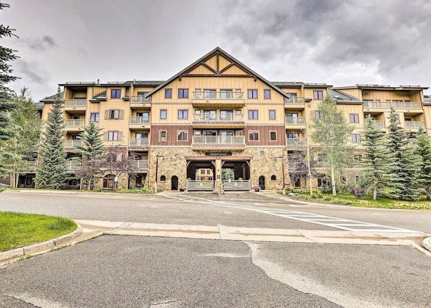 South Dakota Keystone Interior Entrance