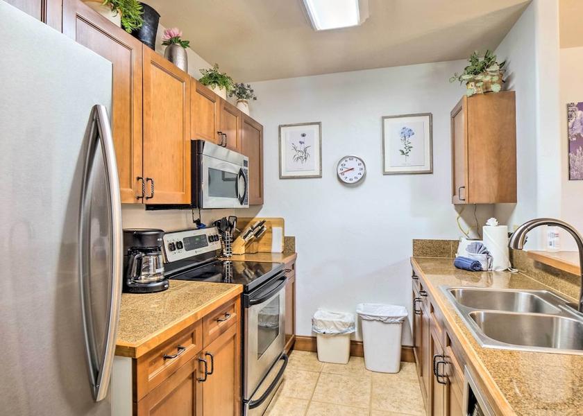 South Dakota Keystone Interior Entrance