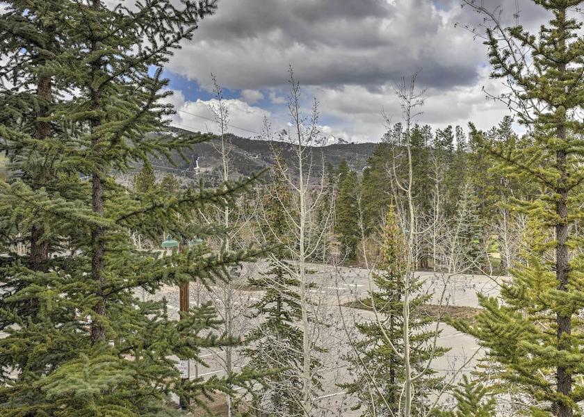 South Dakota Keystone Interior Entrance