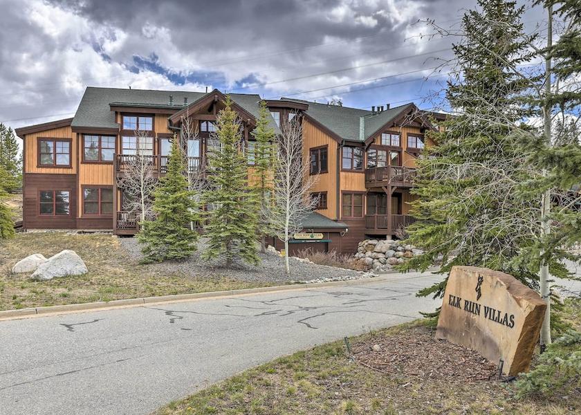 South Dakota Keystone Interior Entrance