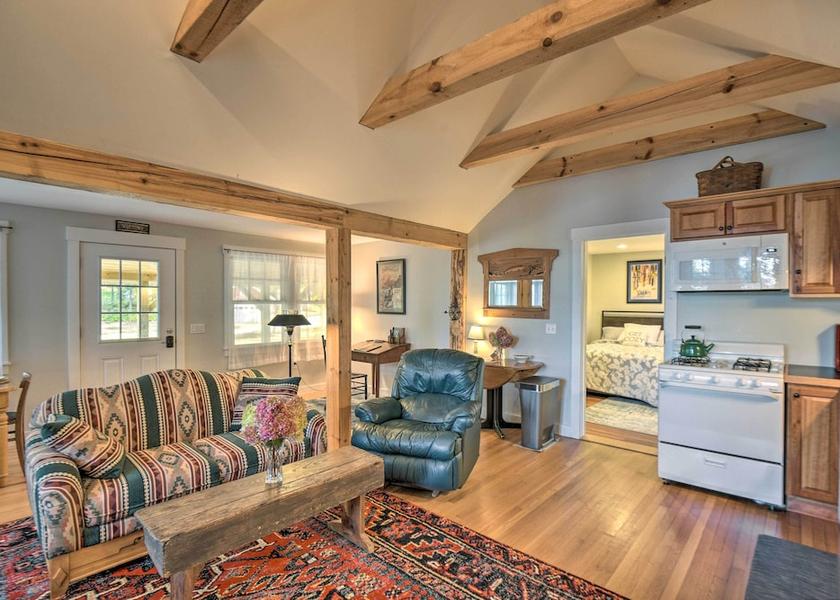 New Hampshire New London Interior Entrance