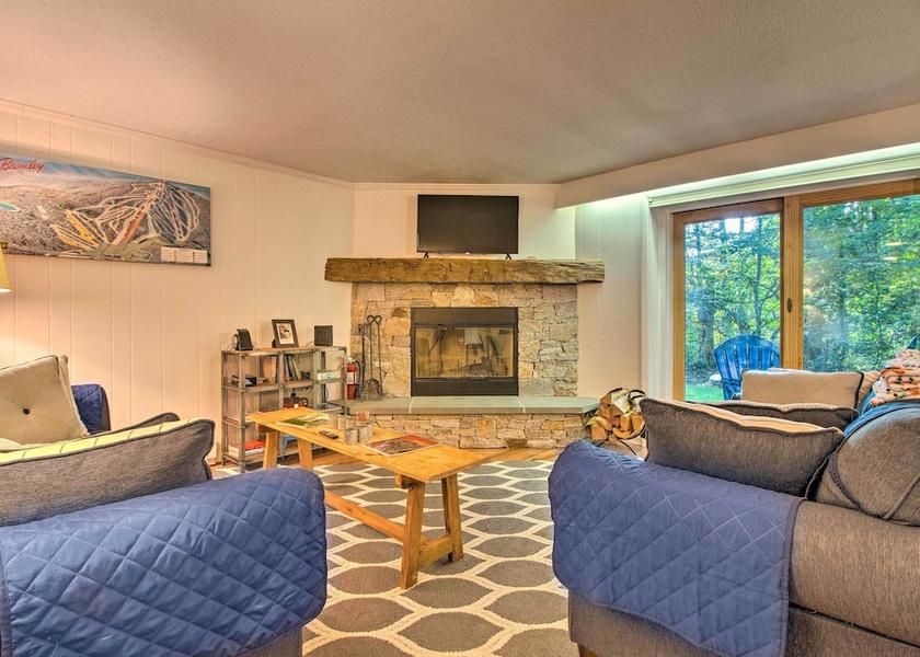 Indiana Peru Interior Entrance