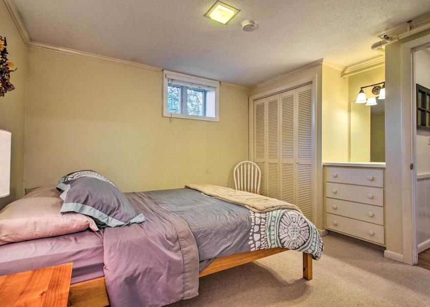 Indiana Peru Interior Entrance