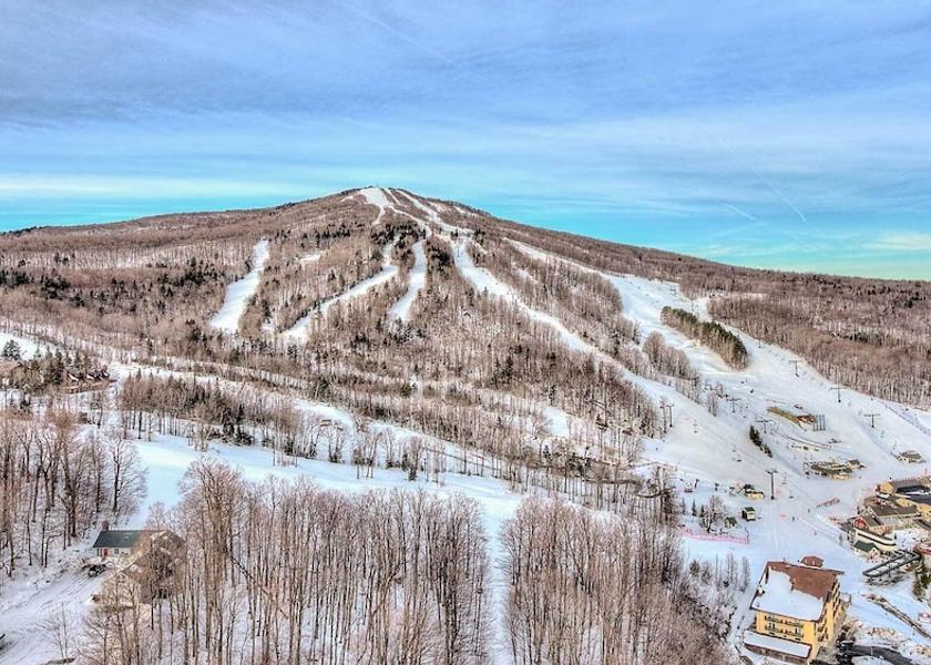 Indiana Peru Interior Entrance