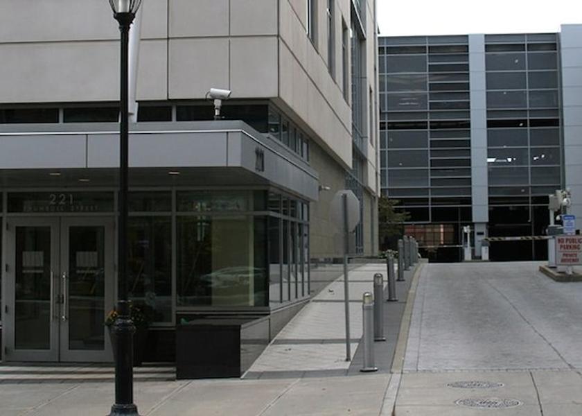 Wisconsin Hartford Entrance