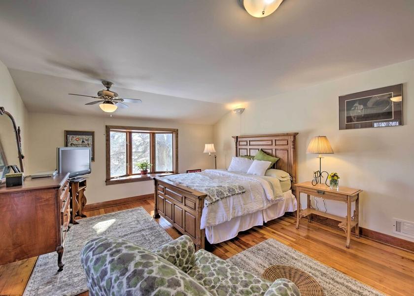 New York Watertown Interior Entrance