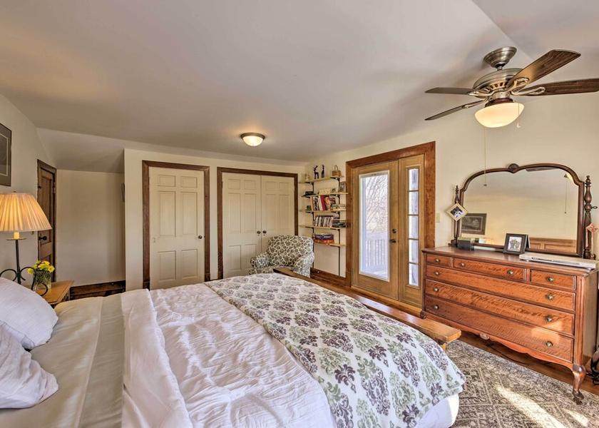 New York Watertown Interior Entrance