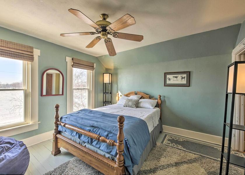 New York Watertown Interior Entrance