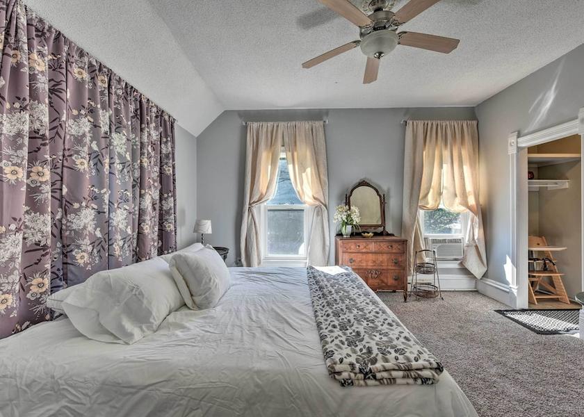 New York Watertown Interior Entrance