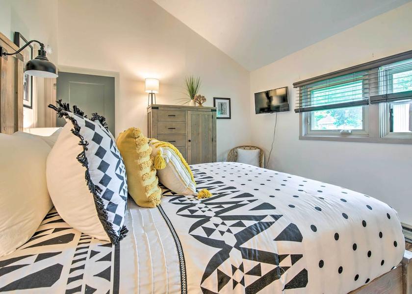 New York Cortland Interior Entrance