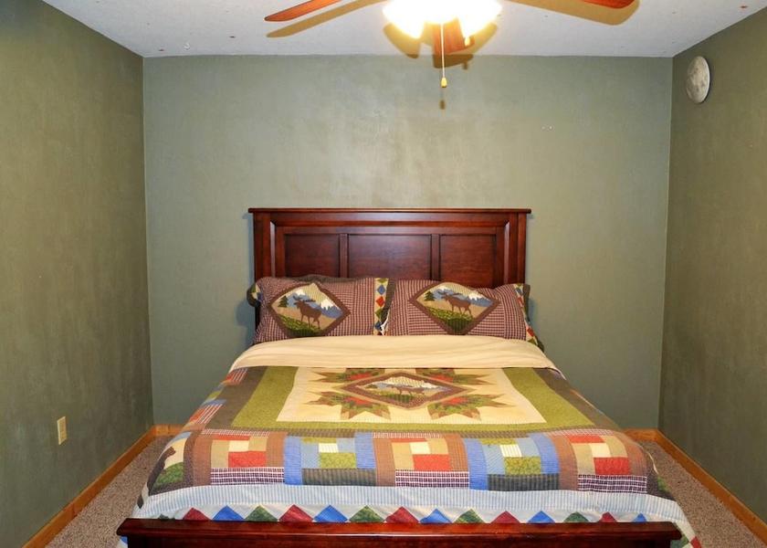 North Carolina Hendersonville Room