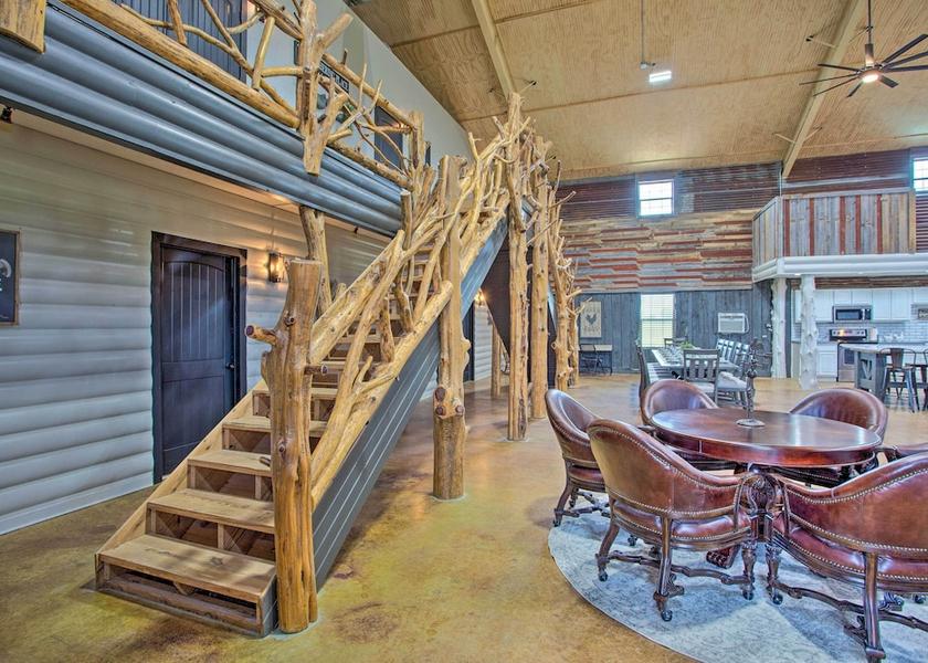 Oklahoma Calera Interior Entrance