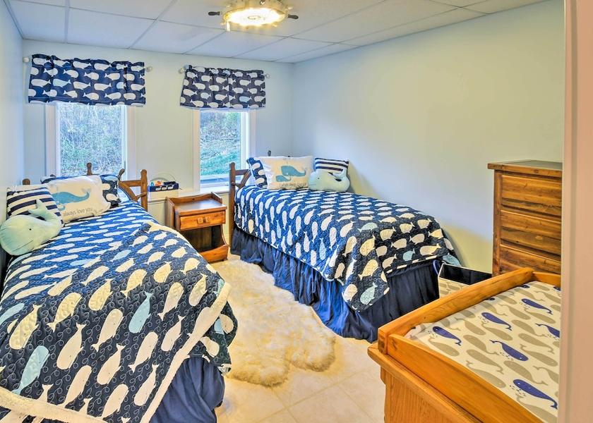 Missouri Sullivan Interior Entrance