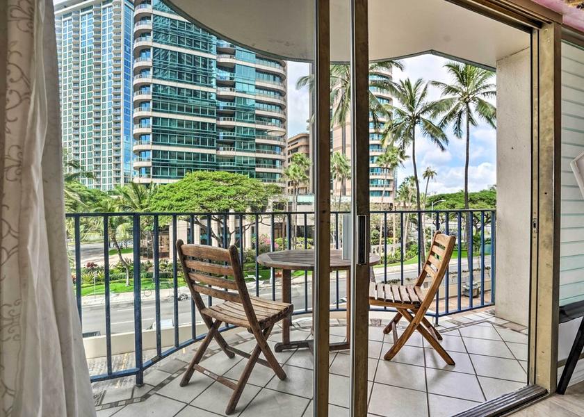 Hawaii Honolulu Interior Entrance