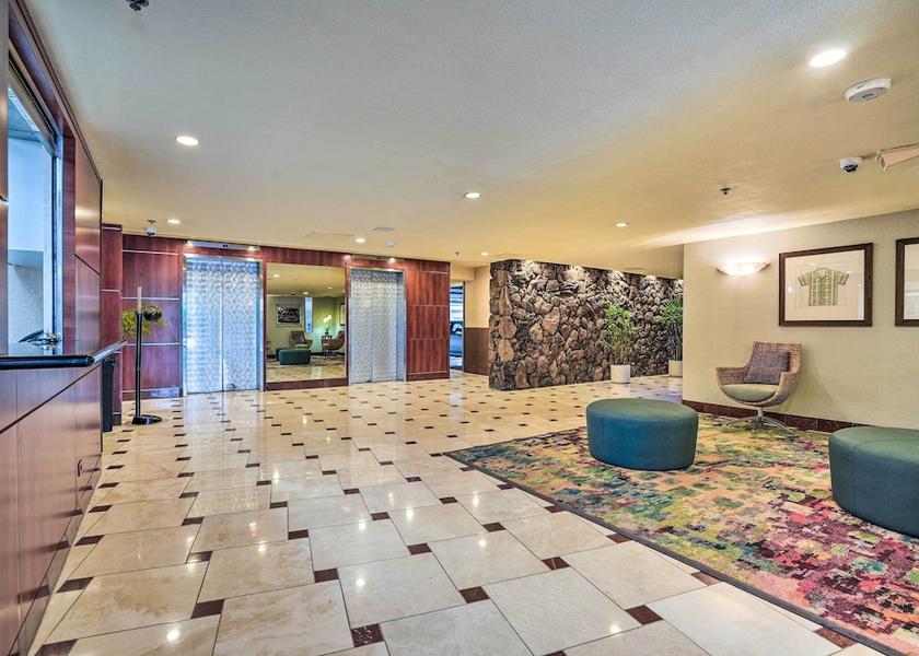 Hawaii Honolulu Interior Entrance