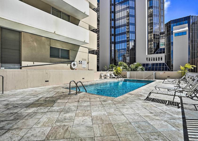 Hawaii Honolulu Interior Entrance