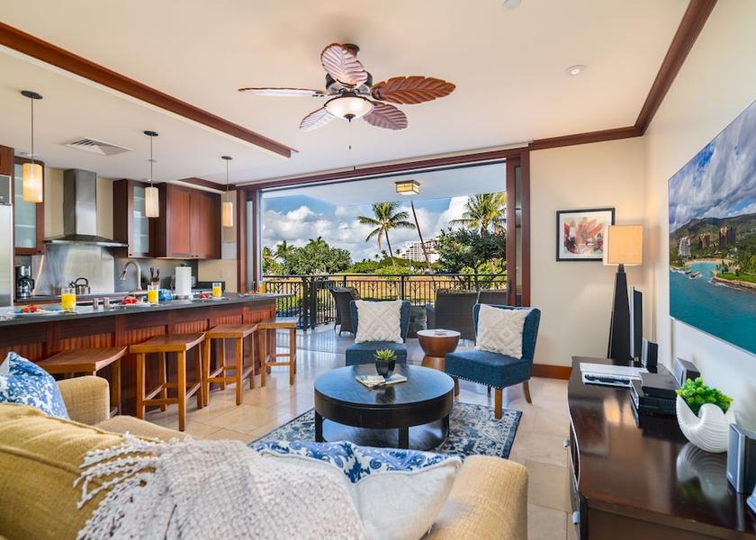 Hawaii Kapolei Interior Entrance