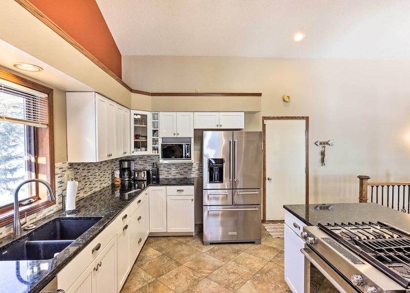 Wisconsin Beaver Dam Interior Entrance