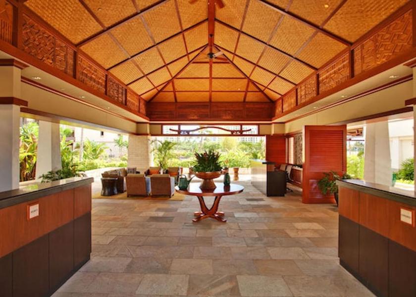 Hawaii Kapolei Interior Entrance