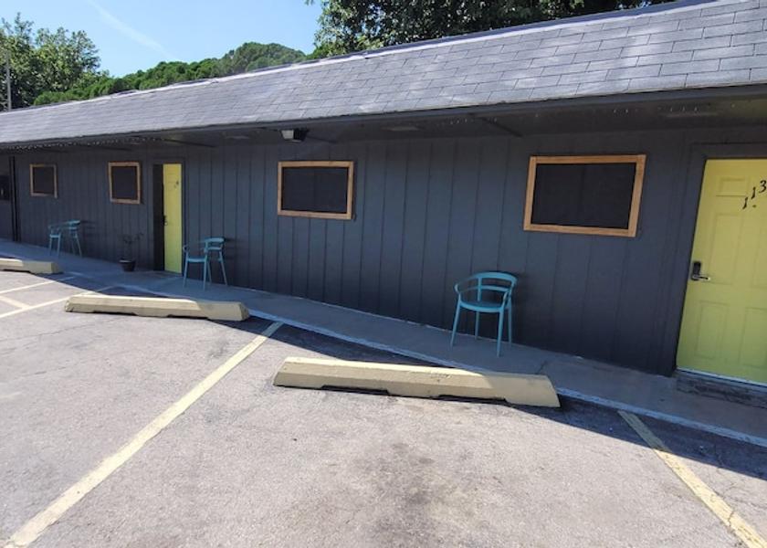 California Davis Exterior Detail