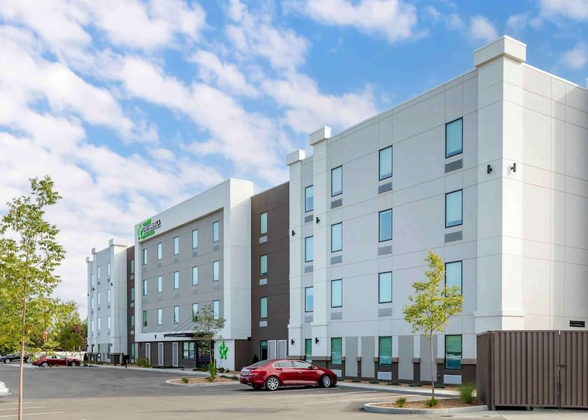 Idaho Meridian Exterior Detail