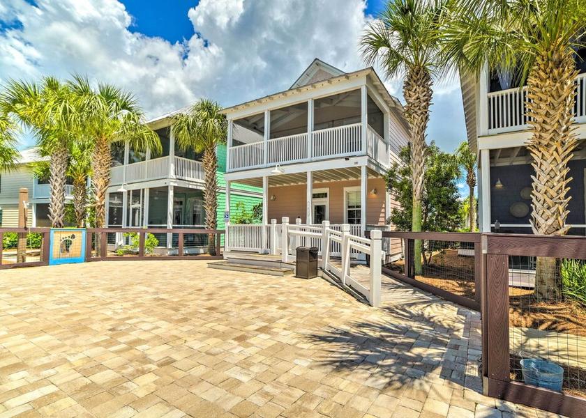 Florida Port St. Joe Interior Entrance