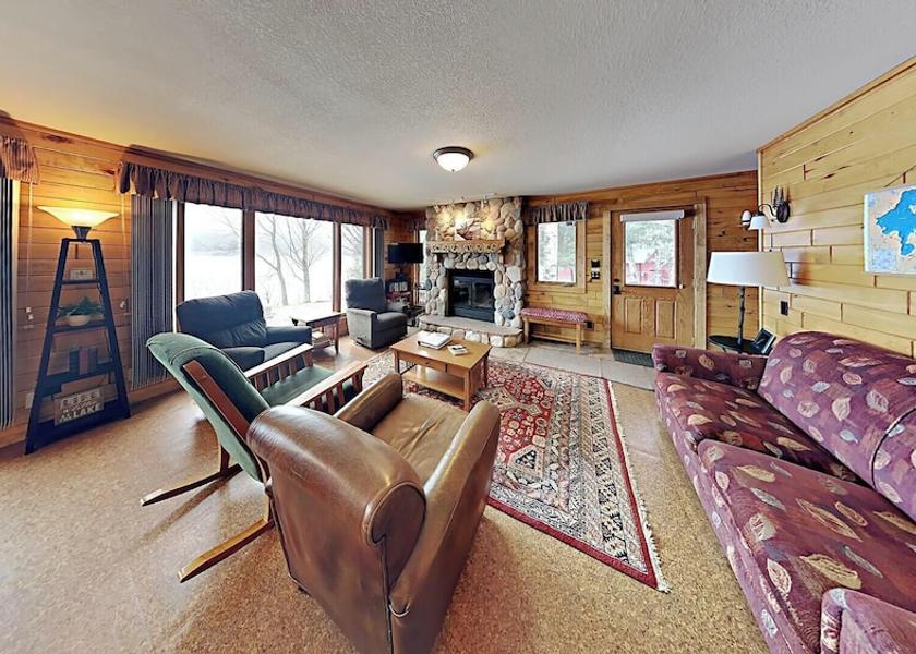 Wisconsin Hayward Living Area