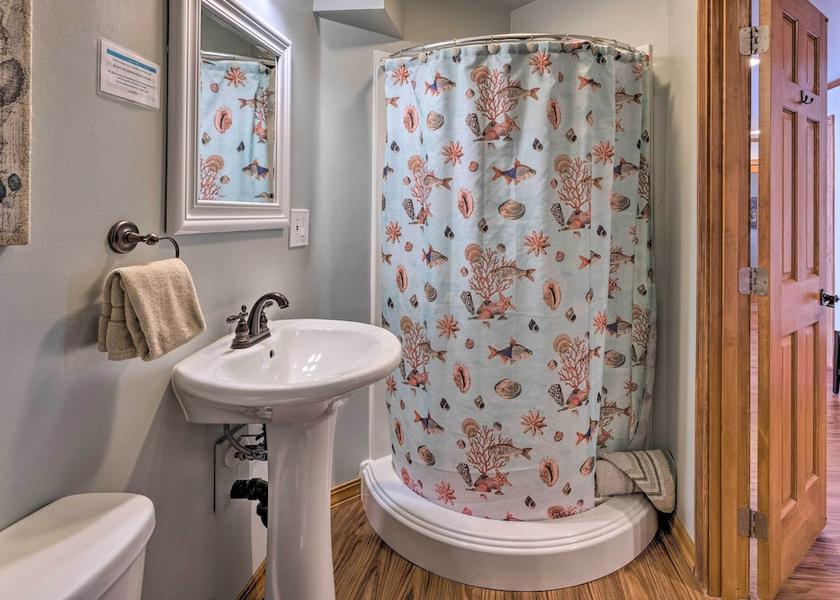 Virginia Warrenton Interior Entrance