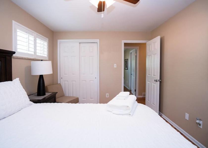 Colorado Englewood Room
