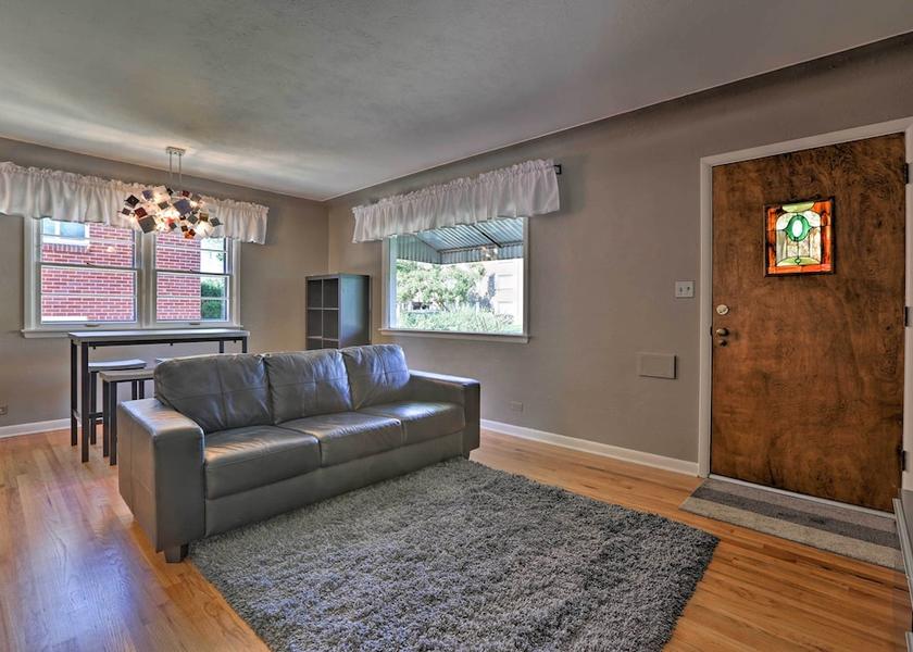 Colorado Englewood Interior Entrance