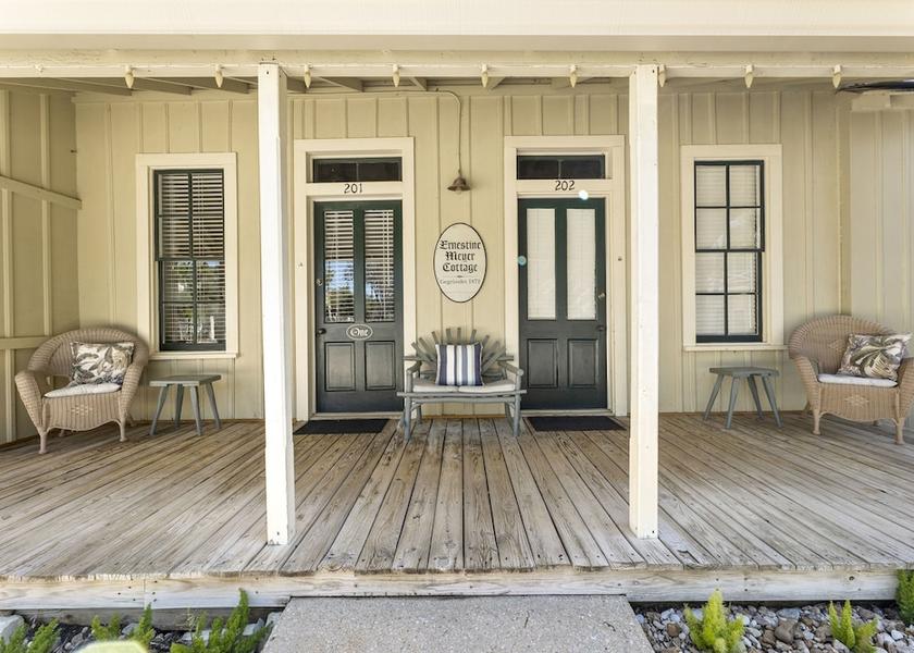 Texas Comfort Exterior Detail