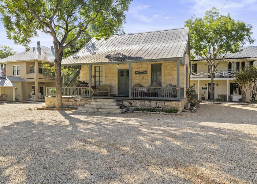 Texas Comfort Facade