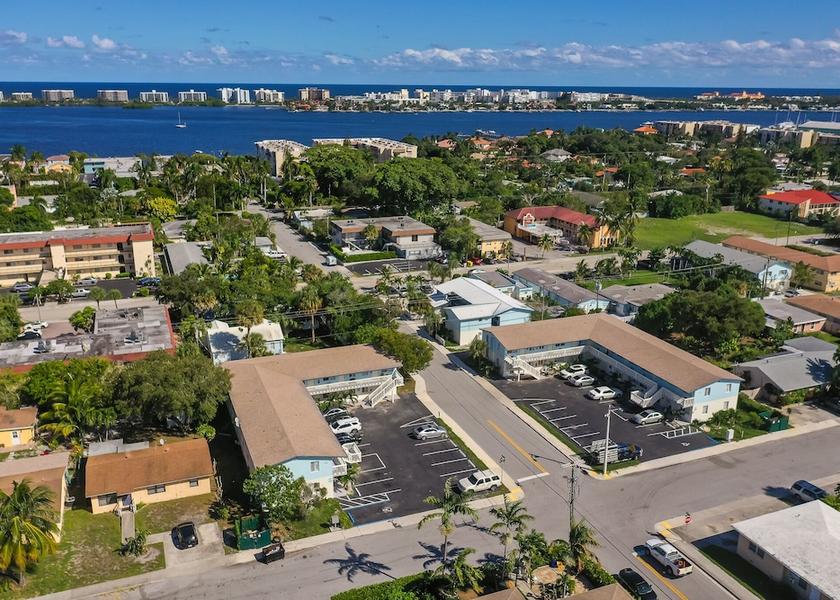 Florida Lake Worth Exterior Detail