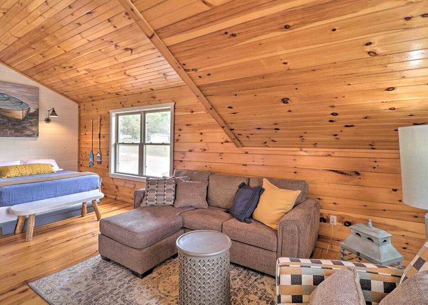 Arkansas Mountain View Interior Entrance