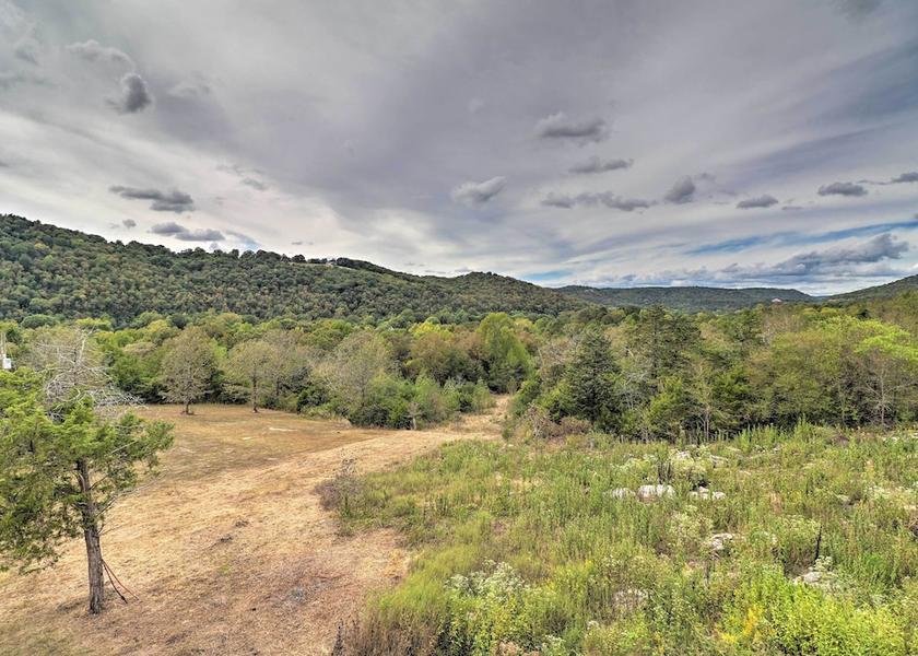 Arkansas Mountain View Interior Entrance