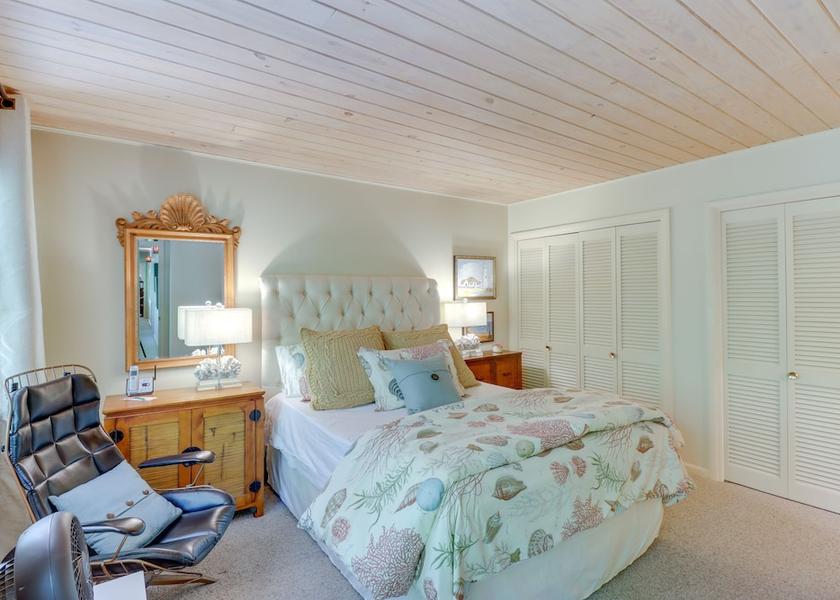 Arkansas Mountain Home Interior Entrance