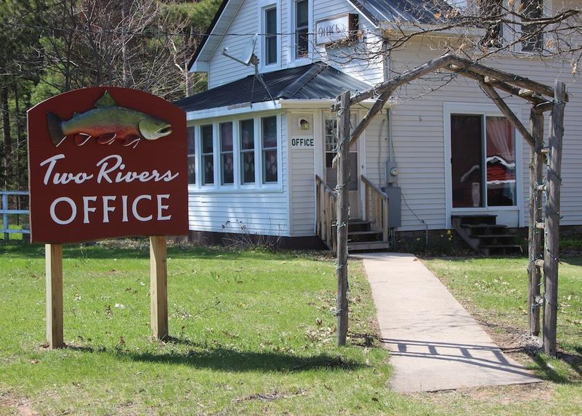 Montana Trout Creek Exterior Detail