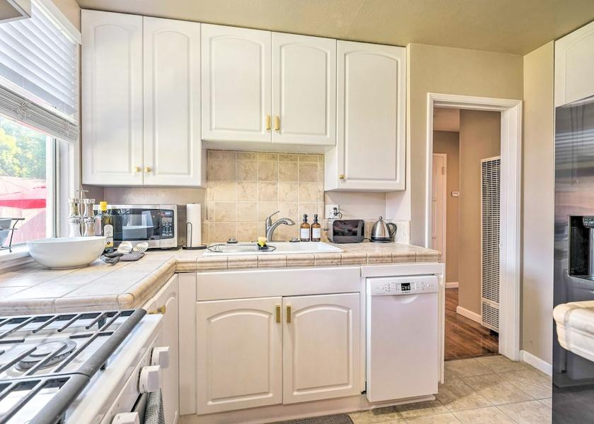 California Burbank Interior Entrance