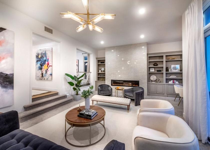 California Marina del Rey Living Area