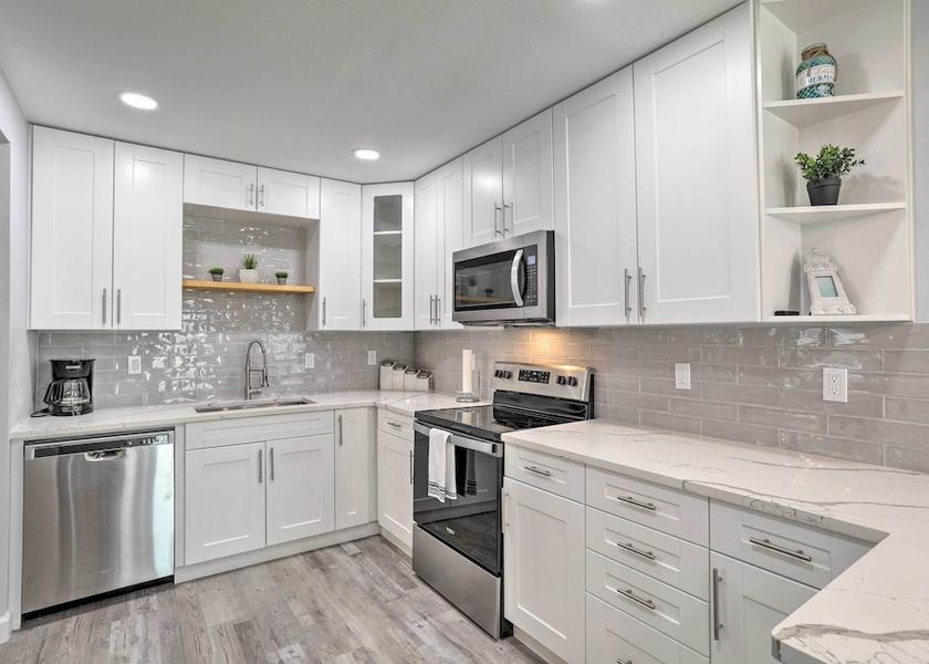 Florida Largo Interior Entrance